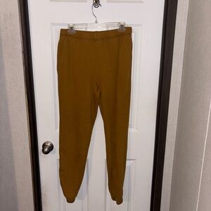 Good American Men's Mustard Yellow Joggers